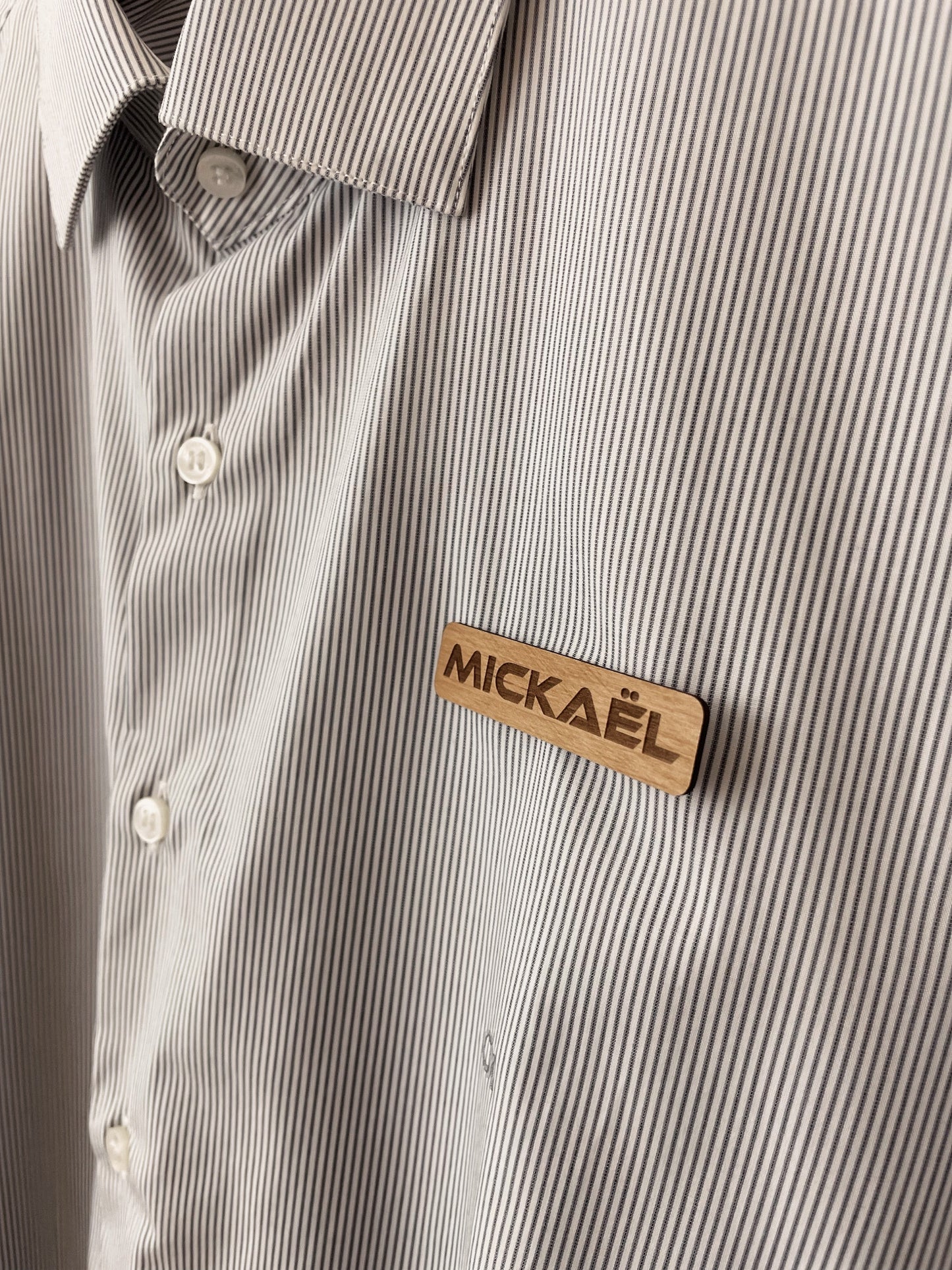 Badge en bois de bouleau personnalisable