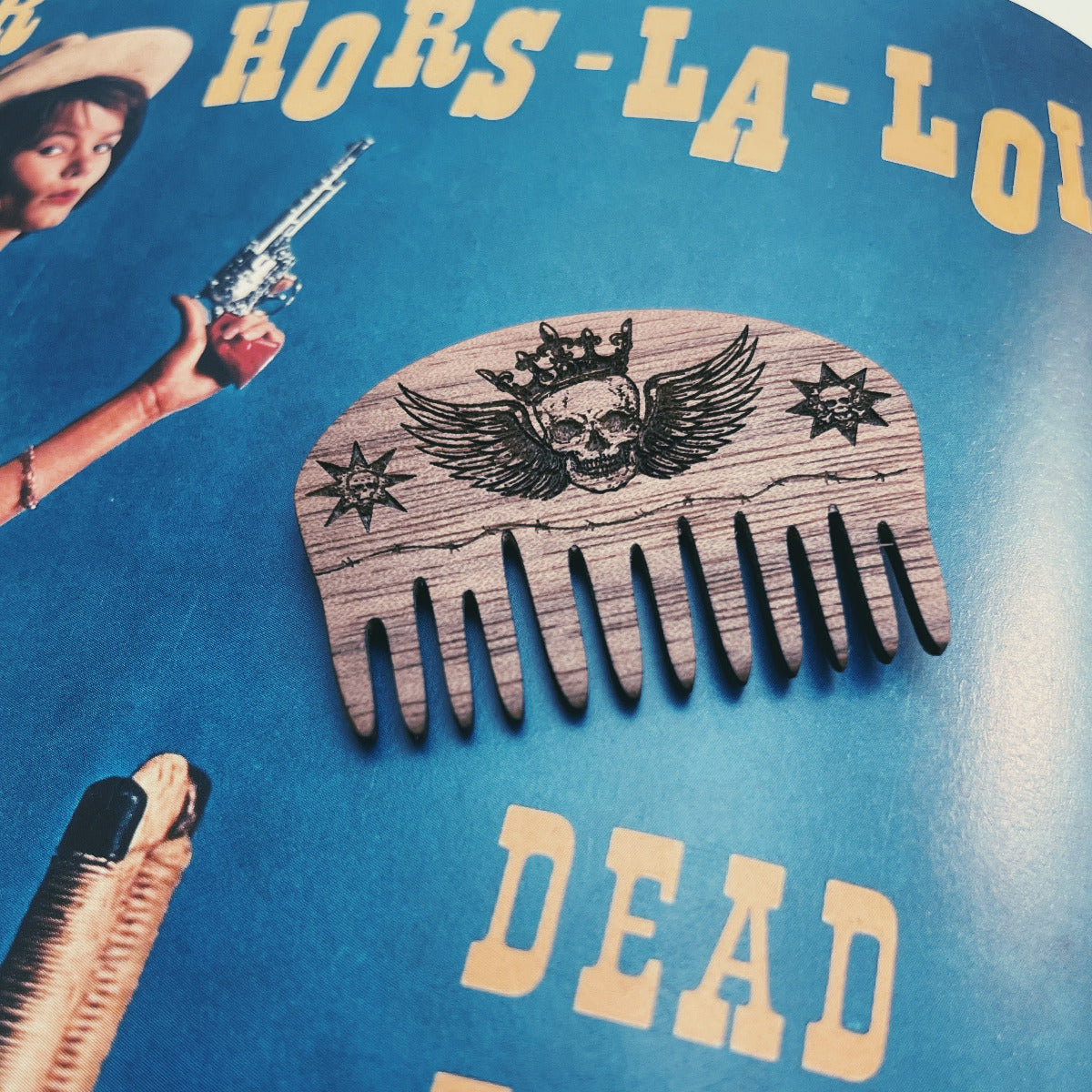 Peigne Mr. Bad – Mini peigne en bois de noyer américain | Personnalisable